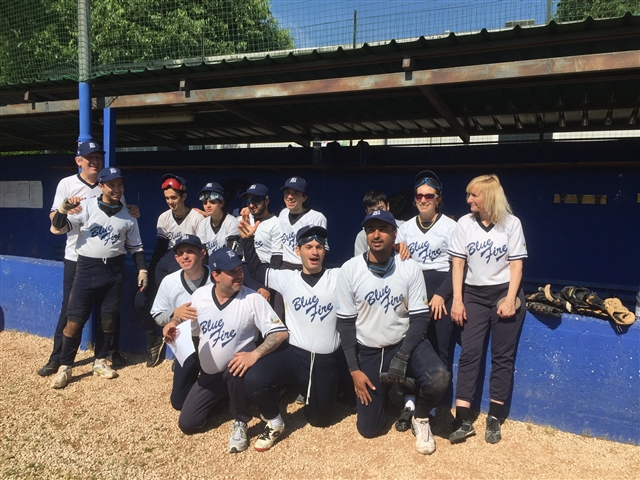 La Squadra Dei Blue Fire Brescia Prima Della Partita.